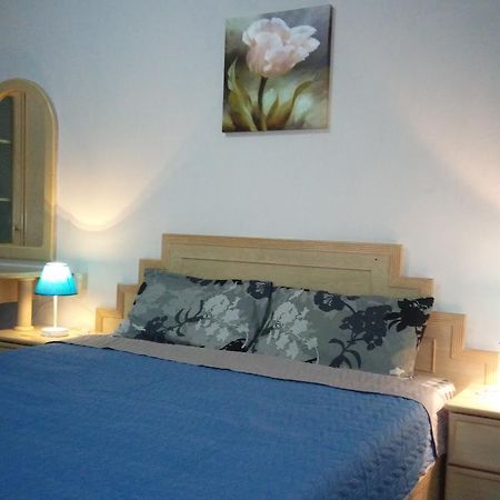 Pinang Beach Apartment @ Bayu Emas Бату-Ферринги Экстерьер фото
